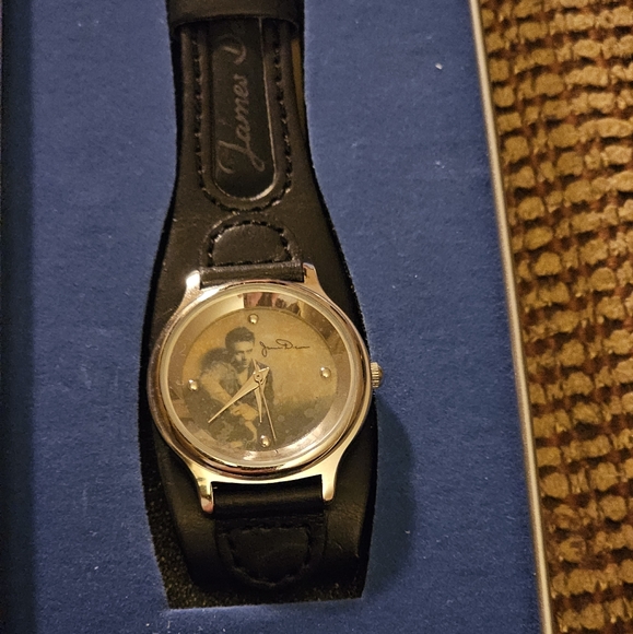 NEW James Dean 50th Anniversary Watch - Picture 5 of 7
